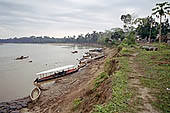 Canoe journey down the rivers of the Madre de Dios department in the Manu reserve 